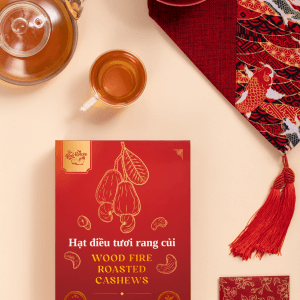 The Nut House 500G Whole Roasted Salted Cashews with Skin - Special Type Large, Easy to Peel."